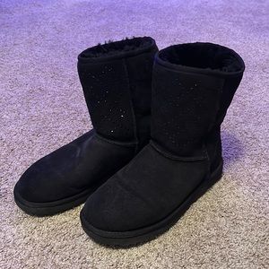 Classic short UGGs with sparkly front